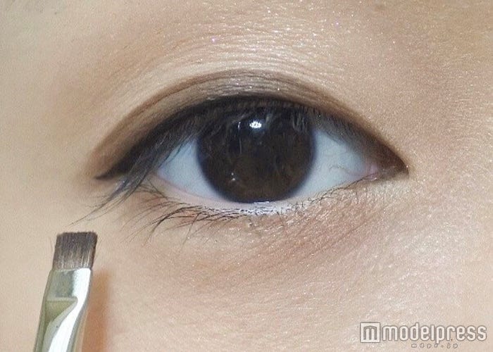 ぼかしラインで印象的なのに優しい眼差し/写真:MAKO(C)モデルプレス