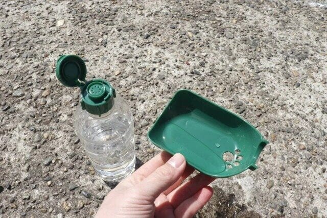 セリアのおでかけ給水器＆マナーキャップ