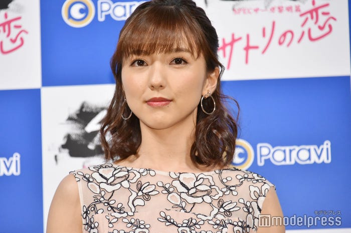 真野恵里菜(C)モデルプレス