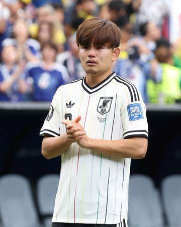 不完全燃焼の久保建英は涙 10秒沈黙「終わってしまった」「辛いというより申し訳ない」初戦で無念の負傷 3試合出場なく終わる