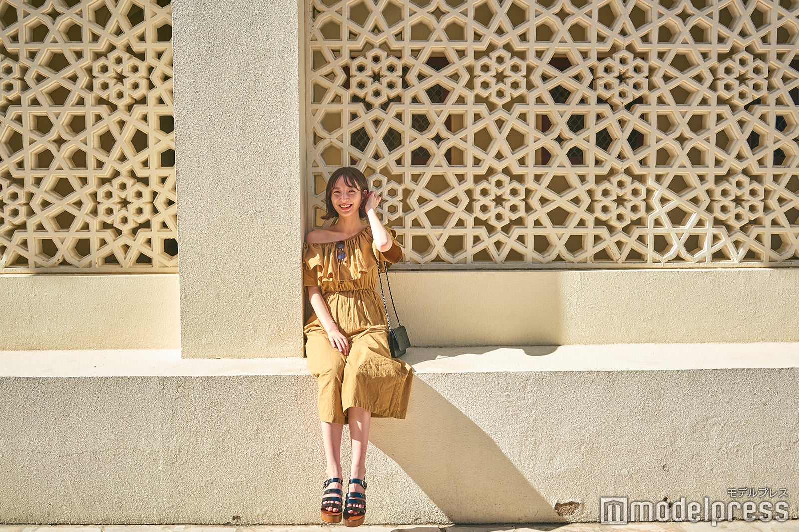 ちょっとした路地もフォトジェニック（C）モデルプレス