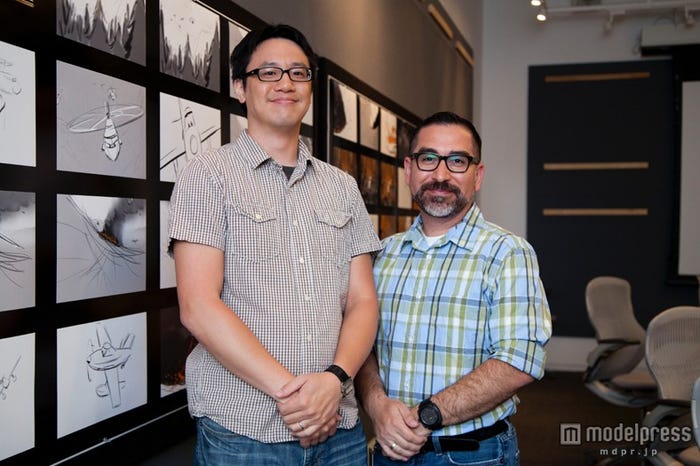 (左から)ローレンス・ゴング(ストーリー・アーティスト)、アート・ヘルナンデス(ストーリー・ヘッド)