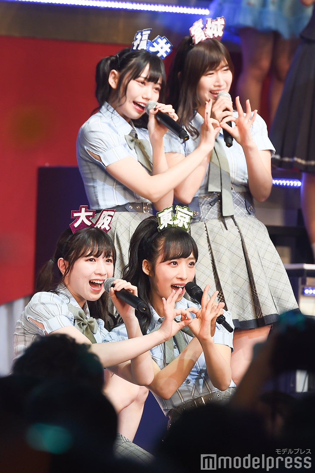 （左から時計回りに）長久玲奈、佐藤朱、小栗有以、永野芹佳「AKB48グループリクエストアワー セットリストベスト100 2019」 （C）モデルプレス