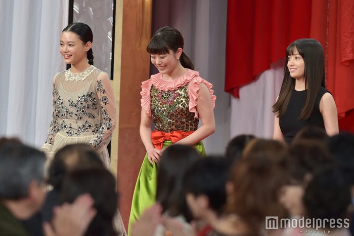 杉咲花、高畑充希、橋本環奈 (C)モデルプレス