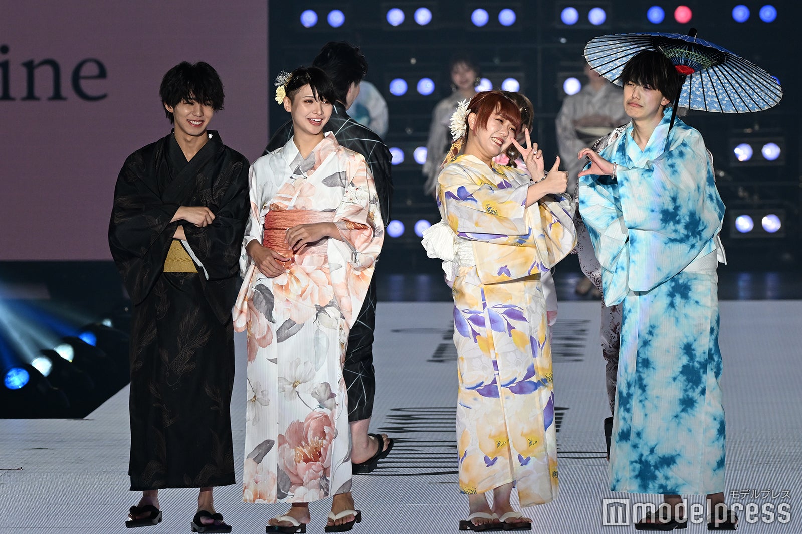 （C）モデルプレス