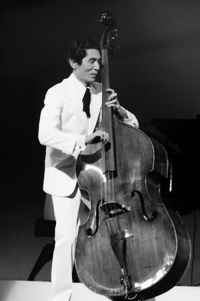 犬塚弘さん(提供:渡辺プロダクション)