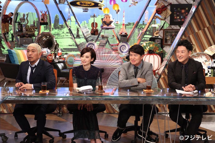 (左から)松本人志、ベッキー、ヒロミ、堀潤 (C)フジテレビ