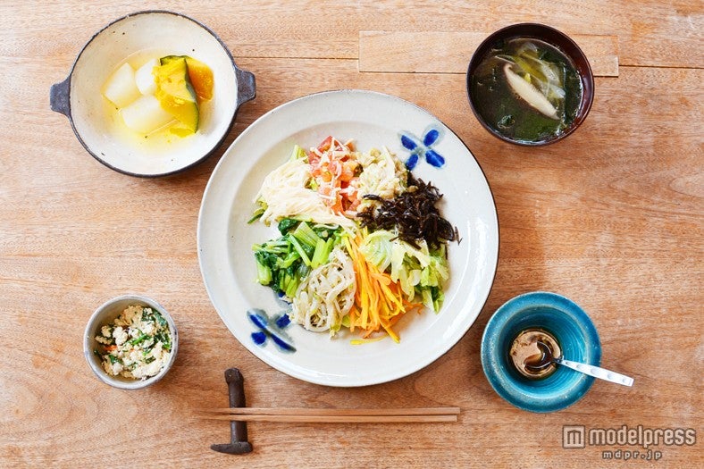 沖縄県産野菜がたっぷり摂れる「カフェこくう」