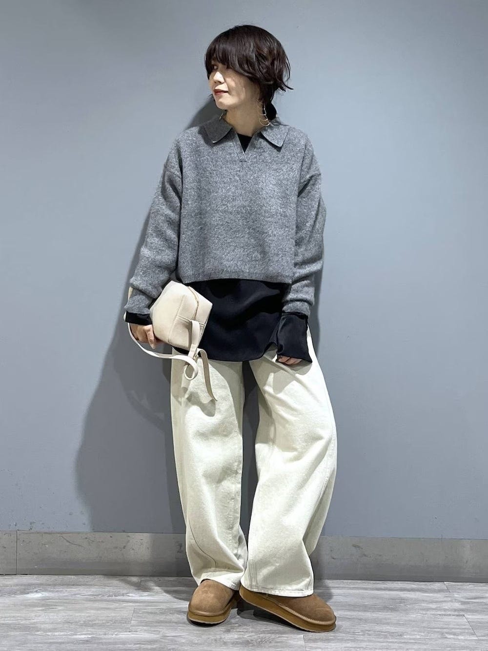 襟のディテールで今っぽく仕上がります 出典:WEAR