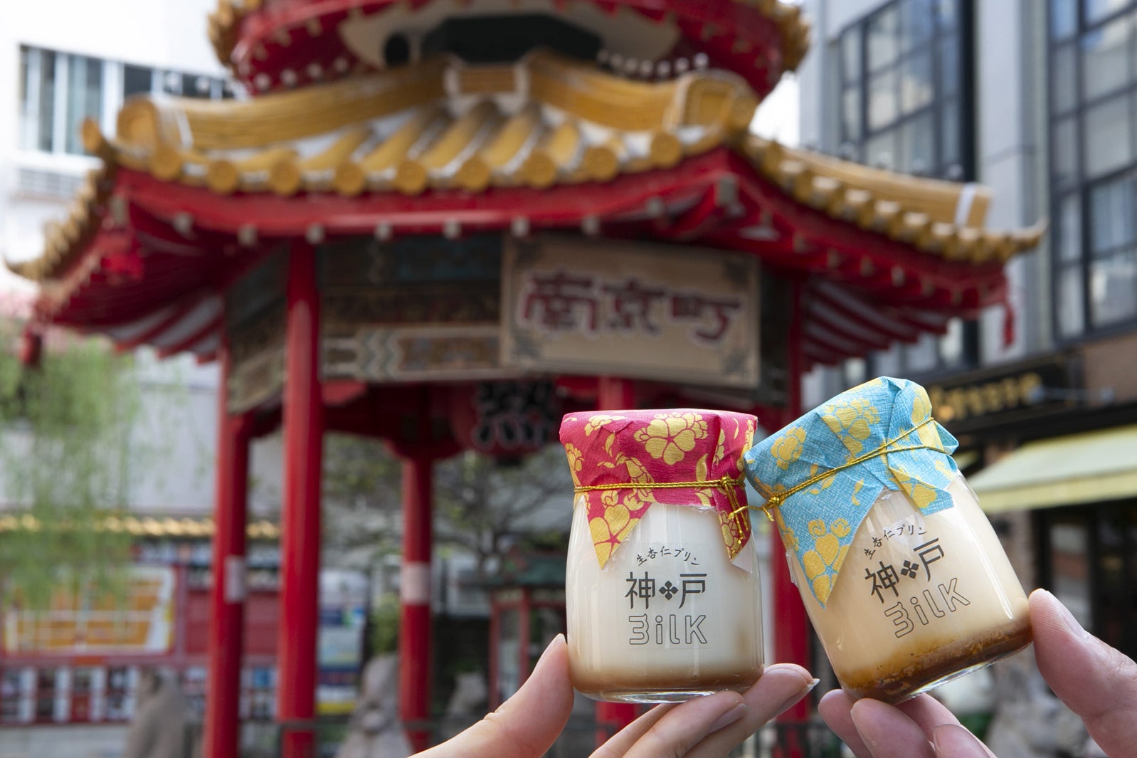 南京町を表現した「神戸ミルク」のスイーツ／画像提供：神戸牛　吉祥グループ本社