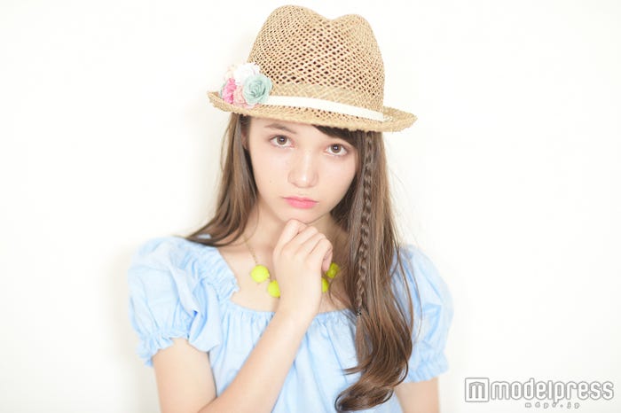 “くれたん”こと東海林クレア(C)モデルプレス