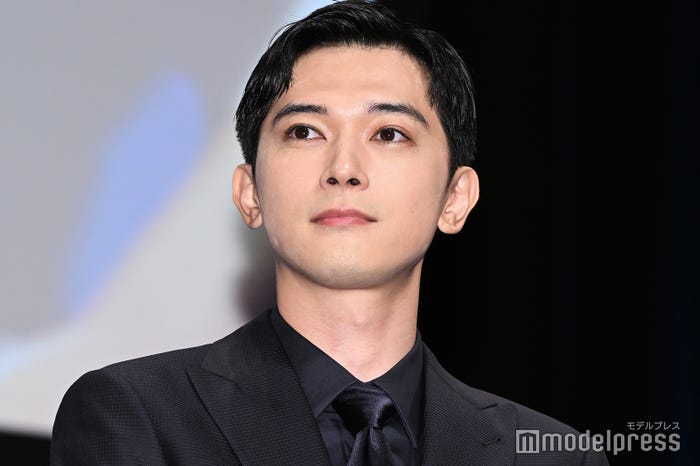 吉沢亮(C)モデルプレス