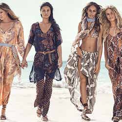 「H＆M」サマーキャンペーンに登場する（左から）ドウツェン・クロース、アドリアナ・リマ、ジョアン・スモールズ、ナターシャ・ポーリー（C）H&M Summer campaign 2015【モデルプレス】