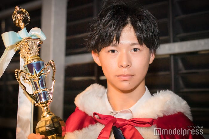 「高一ミスターコン2022」グランプリ・松本一彩(C)モデルプレス
