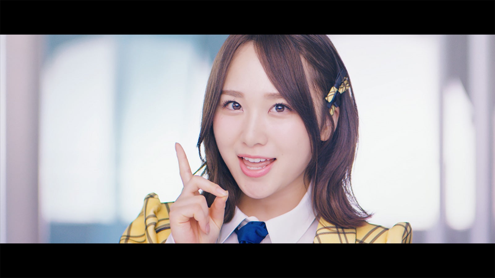 AKB48「センチメンタルトレイン」MVより（C）AKS／キングレコード