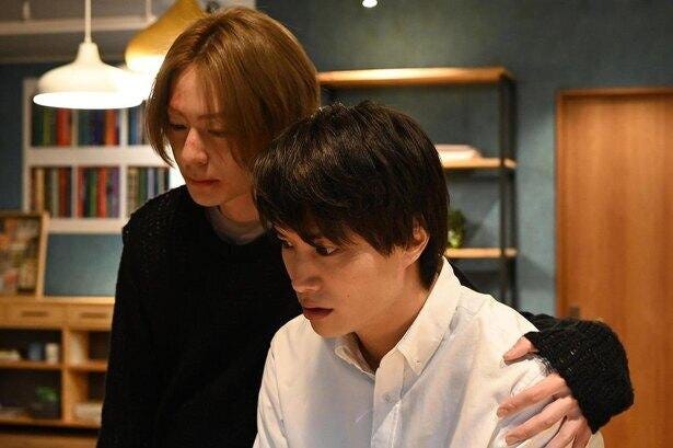 鈴木伸之 一狼 男泣き 肩を抱く犬飼貴丈 獅郎 2人の絆に視聴者 キュンとした ケイ ヤク モデルプレス