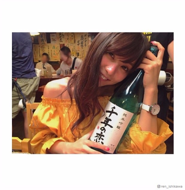 石川恋、“ほろ酔い”「デートなう」写真が可愛い　橋本環奈とコラボ秘話を明かす＜警視庁いきもの係＞