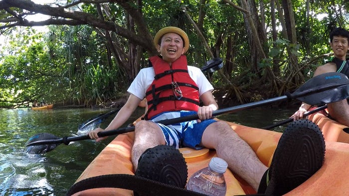 有吉弘行/「有吉の夏休み2017密着77時間inハワイ」(C)フジテレビ