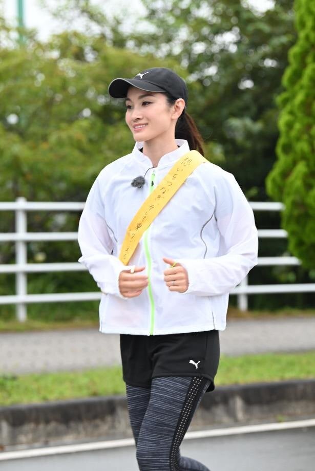 24時間テレビ 募金リレー第三走者は荒川静香 バトンをつないでいく姿をお見せする モデルプレス