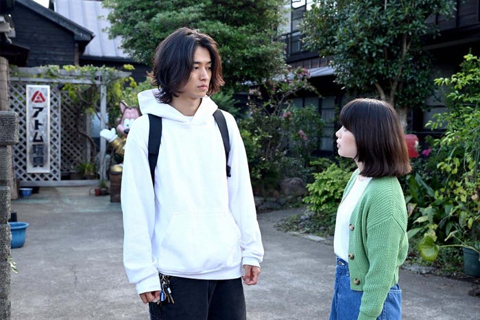 山崎賢人、岸井ゆきの「アトムの童」第2話より(C)TBS