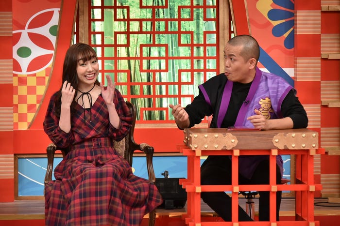 須田亜香里、トシ(C)中京テレビ