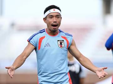 長友佑都 5大会連続出場へ燃える 出場なればW杯日本人最年長出場記録の更新 イサク＆ヨケレスの2トップ封じへ「自信ある」