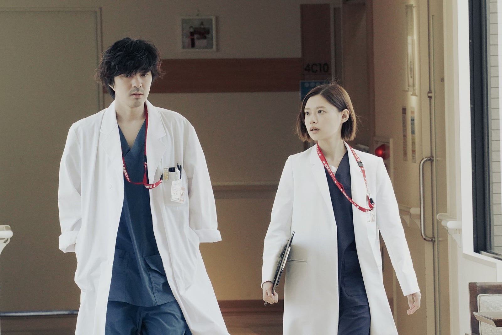 若葉竜也、杉咲花「アンメット ある脳外科医の日記」第2話より（C）カンテレ