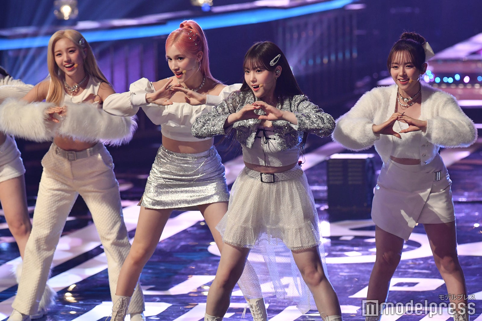 （C）モデルプレス