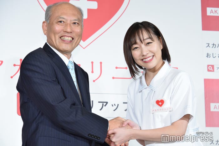 舛添要一氏、須田亜香里(C)モデルプレス