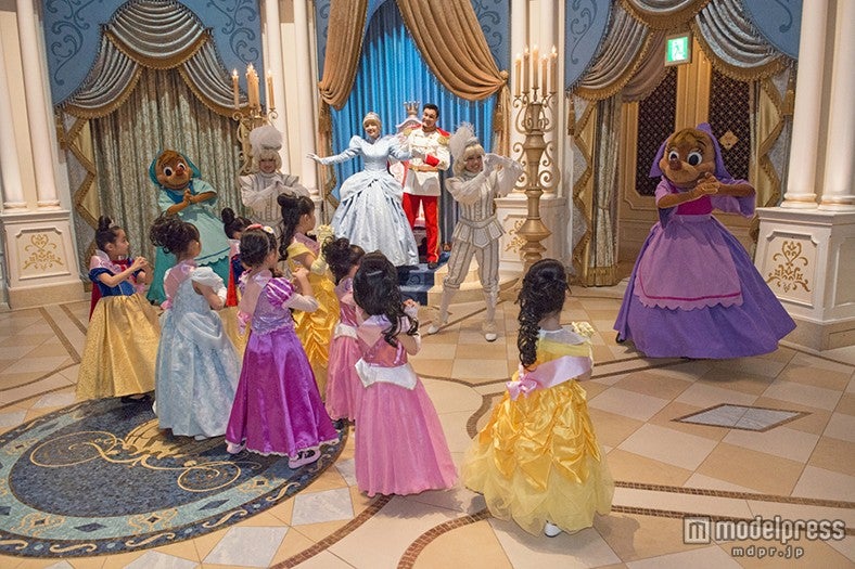 「シンデレラのプリンセス・ウェルカム」（C）Disney