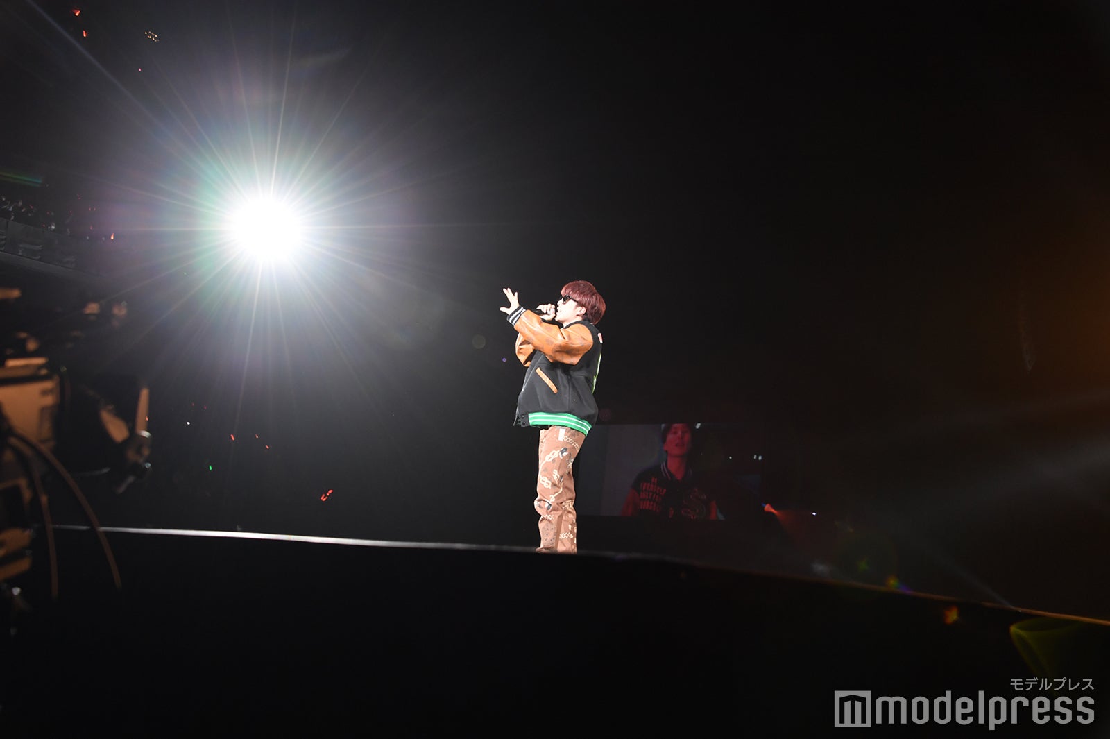 ラップを披露するあむぎり（C）モデルプレス