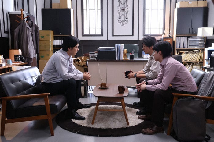 玉山鉄二、丸山智己、曽田陵介「笑うマトリョーシカ」第10話より(C)TBS