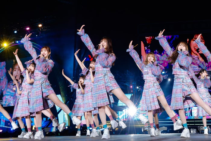 日向坂46、デビュー5周年記念ライブ開催「今の日向坂46にもう迷いはありません」夢への“新たな一步”踏み出す＜5回目のひな誕祭＞
