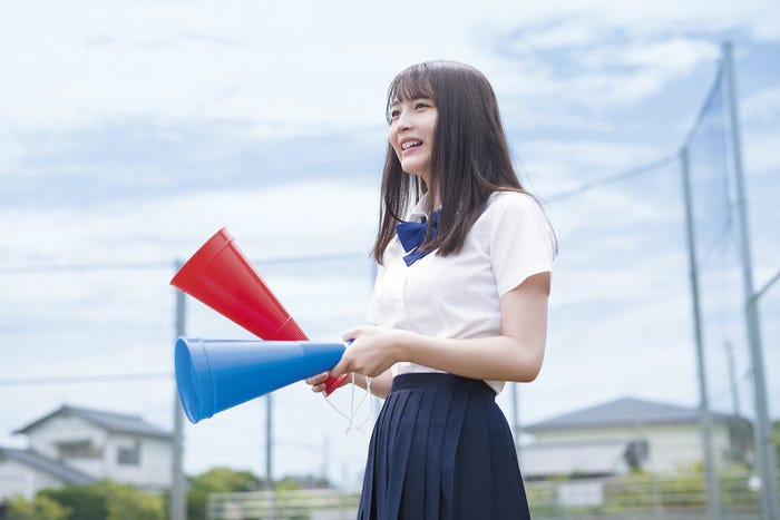 黒嵜菜々子 撮影:佐藤裕之(C)主婦の友インフォス