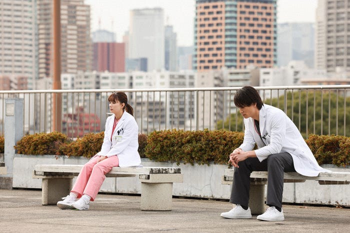 芳根京子、鈴木伸之「まどか26歳、研修医やってます!」第3話(C)TBS