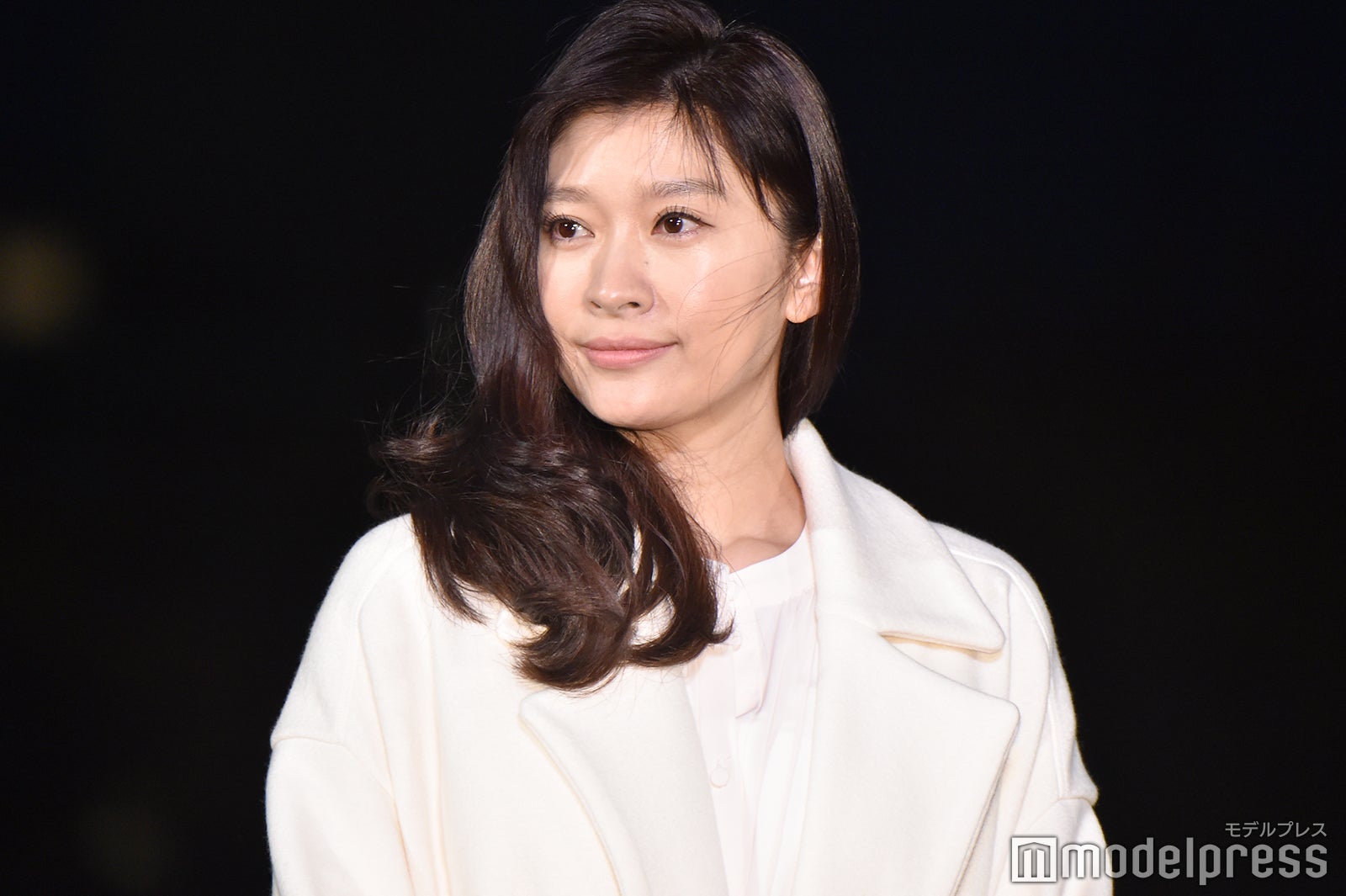 篠原涼子（C）モデルプレス