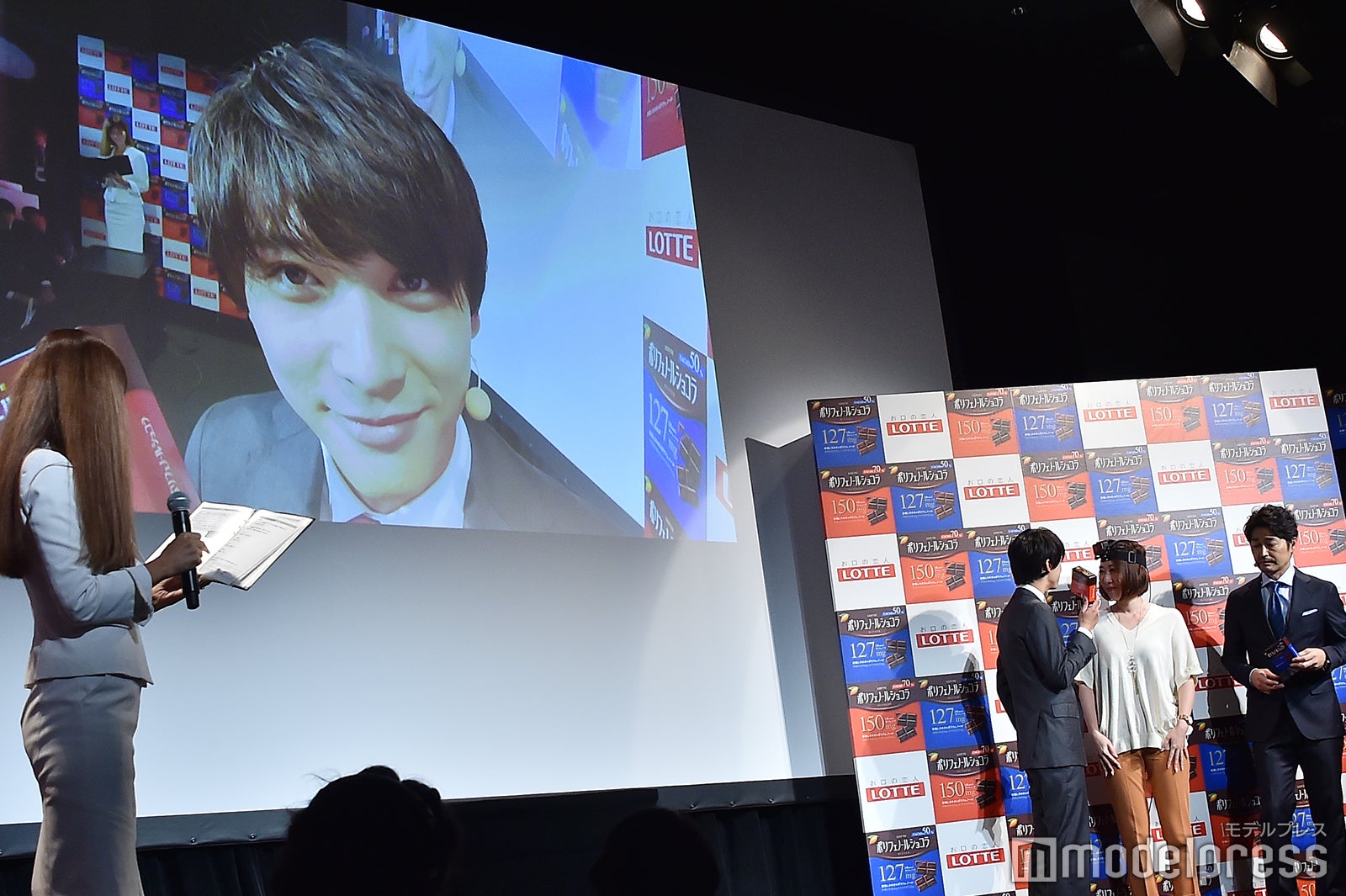 吉沢亮、キメ顔（C）モデルプレス