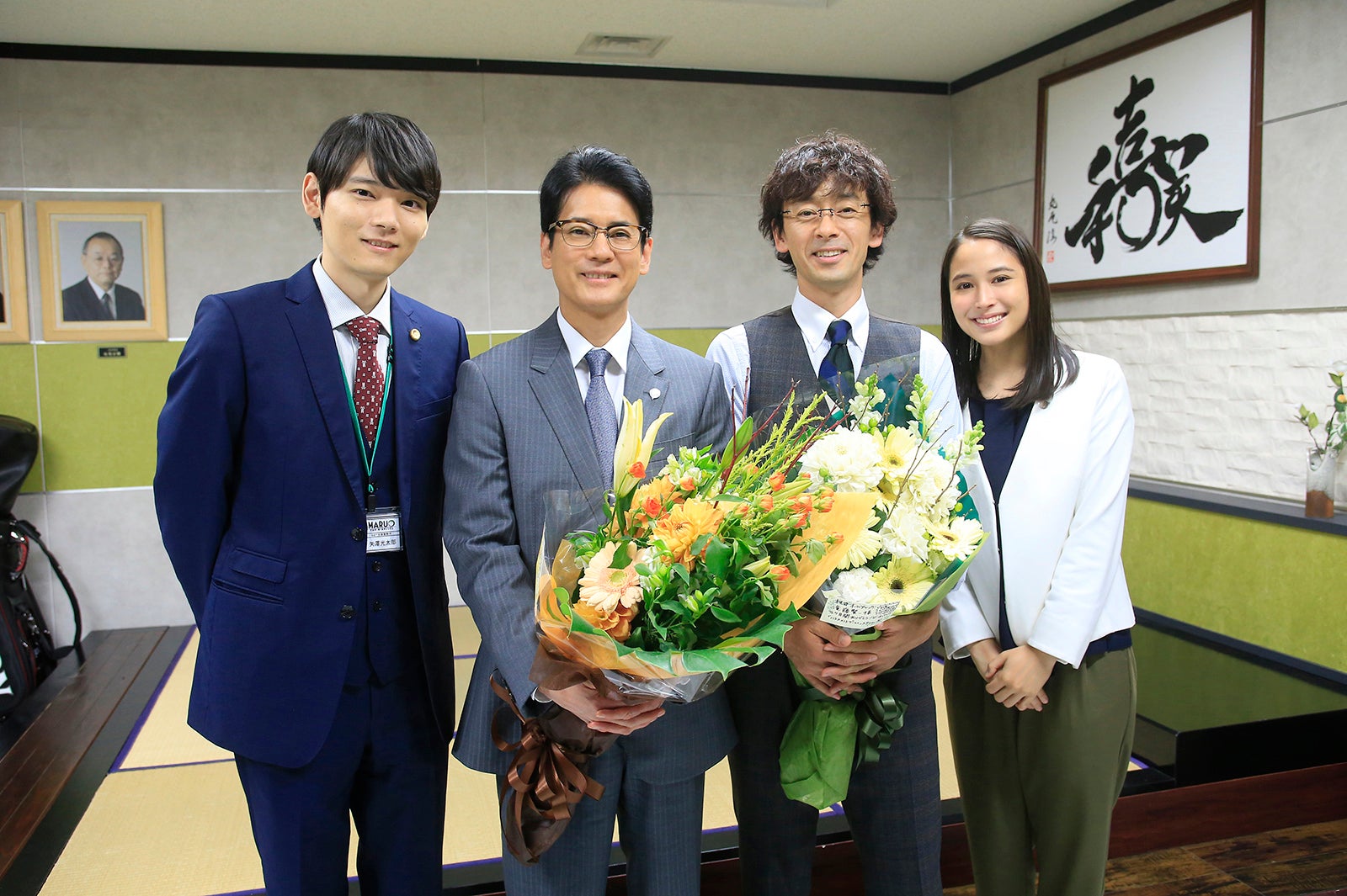 広瀬アリス＆古川雄輝がサプライズ登場　唐沢寿明主演ドラマがクランクアップ＜ハラスメントゲーム＞