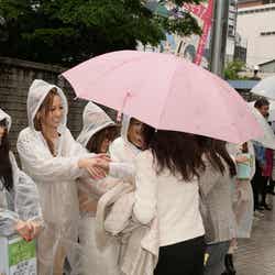 「東日本大震災 We are the one 街頭募金キャンペーン」