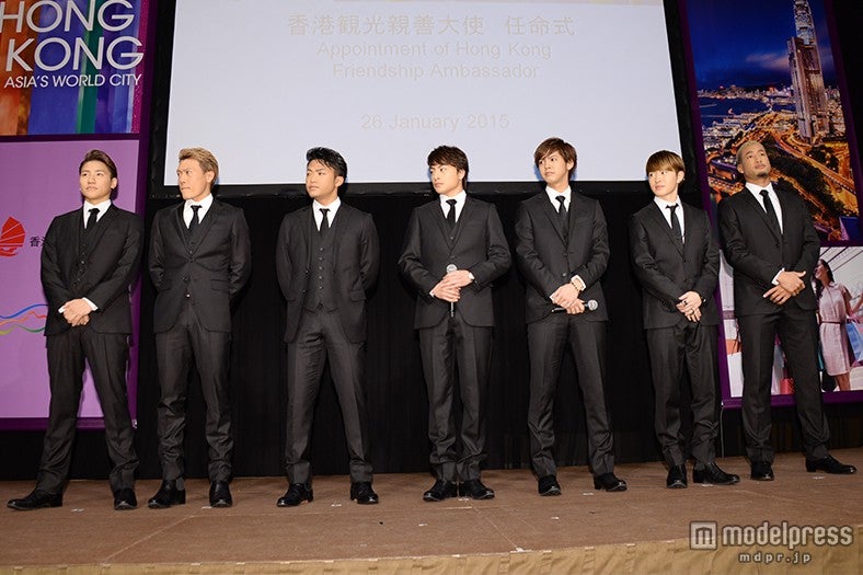 （左より）小森隼、中務裕太、数原龍友、白濱亜嵐、片寄涼太、佐野玲於、関口メンディー