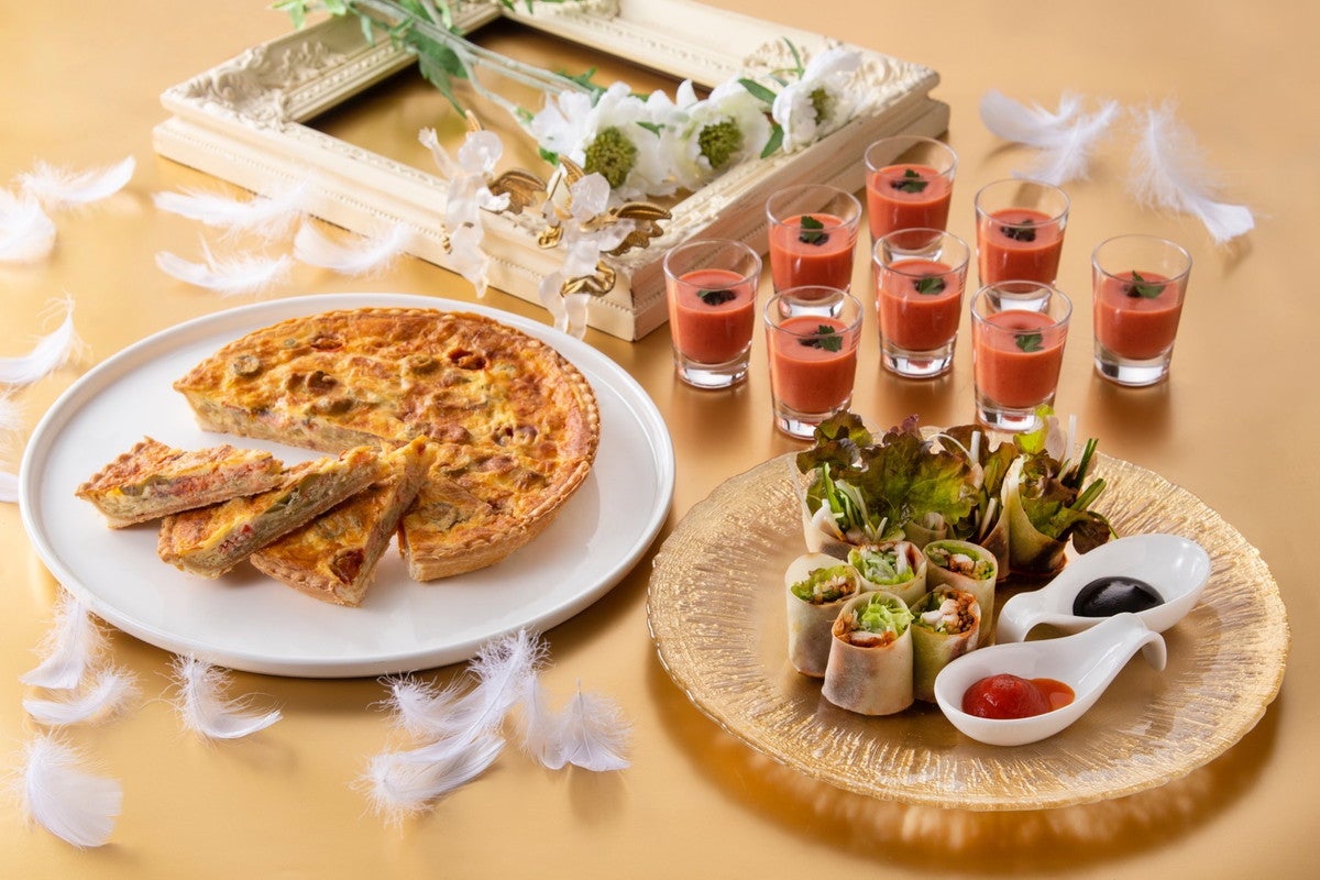 新春グローバルビュッフェ＆ベリーエンジェルストロベリースイーツフェア（提供画像）