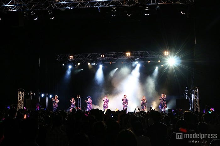 AAA初のアジアツアーの様子