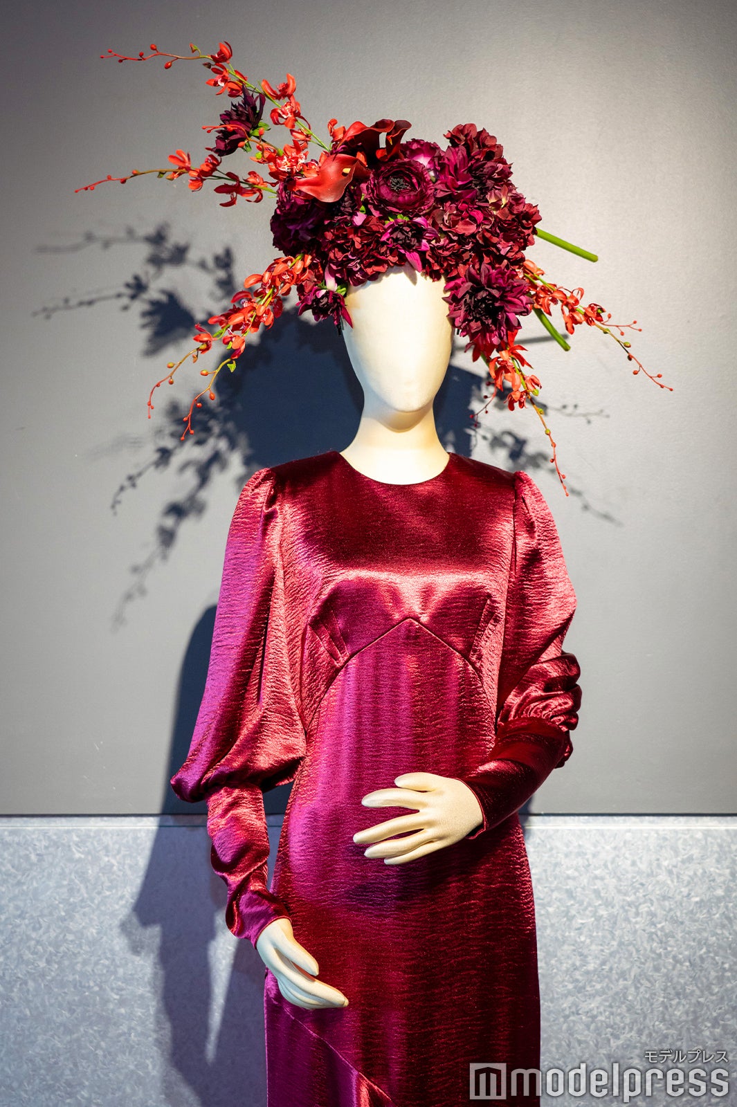 イメージモデルが着用していた衣装（C）モデルプレス