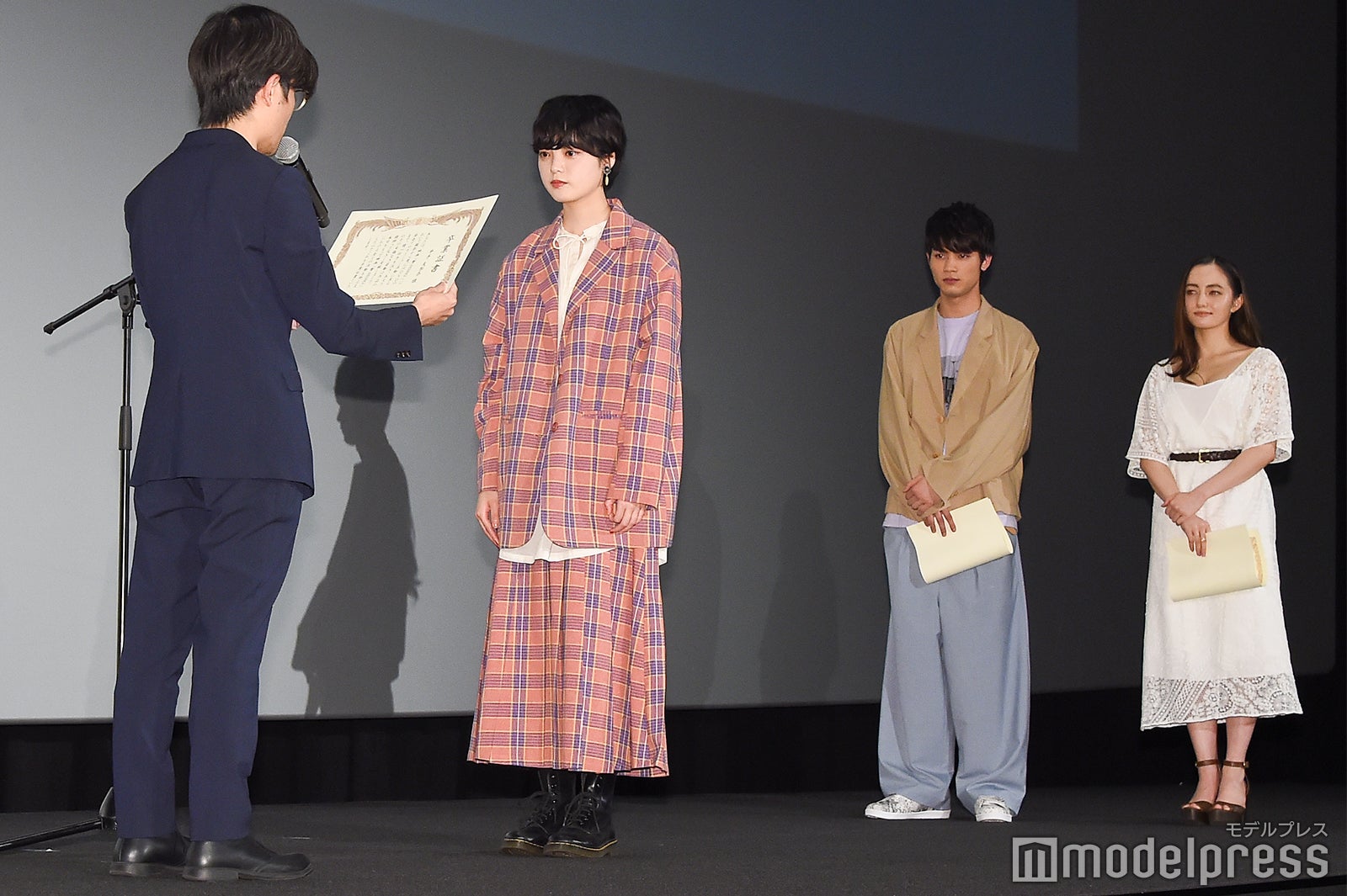 月川翔監督、平手友梨奈、板垣瑞生、アヤカ・ウィルソン（C）モデルプレス