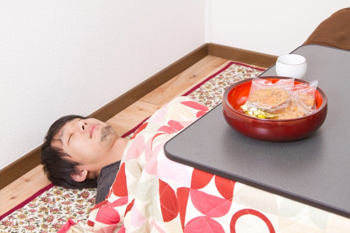 居心地良いのに残念な こたつ女子 の特徴5つ 良い女だけどちょっと モデルプレス 居心地良いのに残念な こたつ女子 の特徴5つ 良い女だけどちょっと モデルプレス