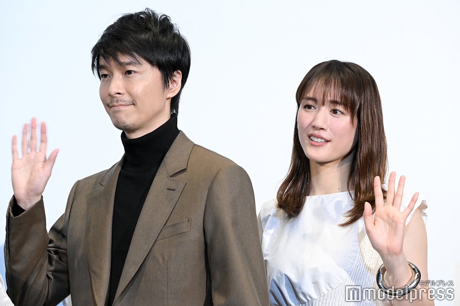 長谷川博己、綾瀬はるか （C）モデルプレス