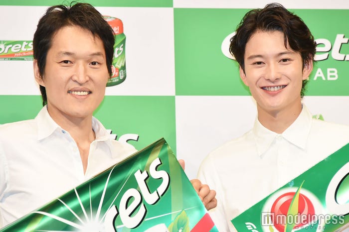 千原ジュニア、岡田将生(C)モデルプレス