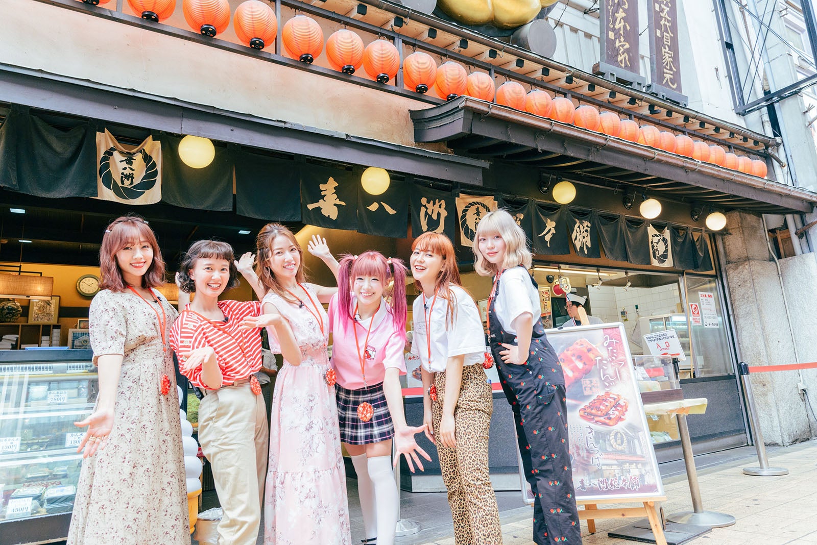 （左から）前田希美、柴田紗希、舟山久美子、椎名ひかり、菅沼ゆり、古関れん （写真提供：MBS）