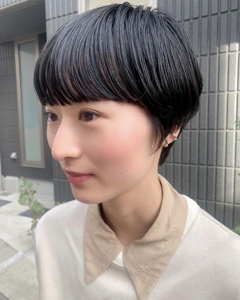 面長さんが似合うマッシュショートはコレ 小顔見せも叶う 大人のヘアカタログ モデルプレス