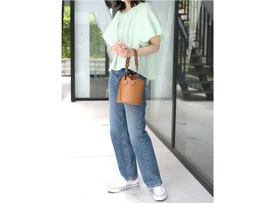 フェミニンにまとめたいコーデにはベーシックなローカットタイプを　出典：WEAR